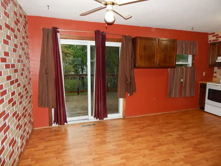 4021 Cresthill Drive, Davenport, IA 52806 - #3