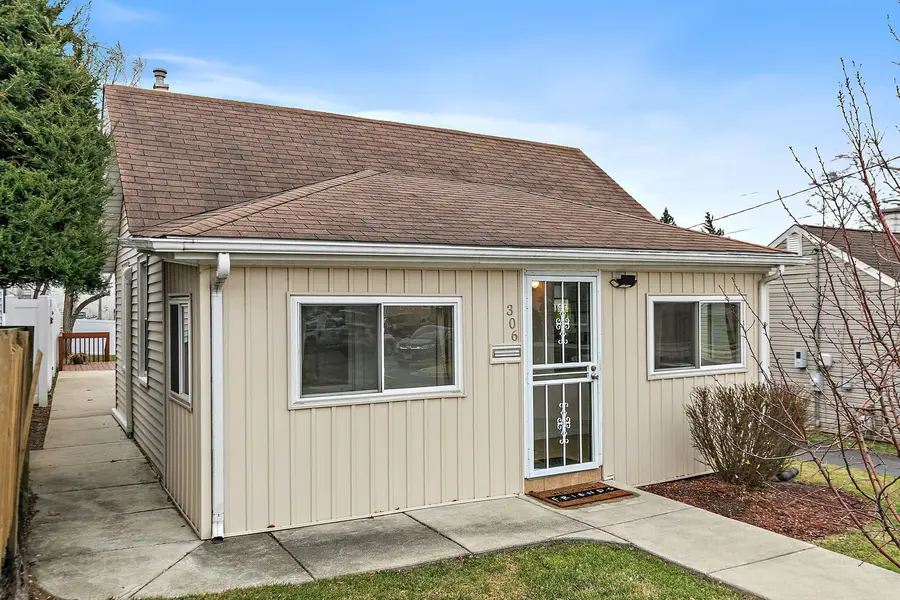 306 Johnson Street, East Dundee, IL 60118 - #2