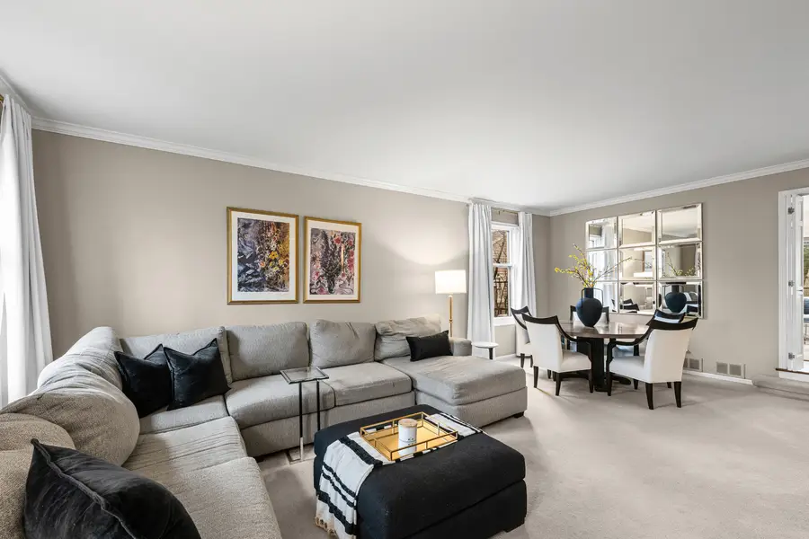 220 Dover Circle, Lincolnshire, IL 60069 - #3