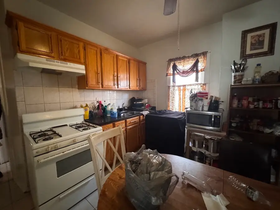 1041 N Central Park Avenue, Chicago, IL 60651 - #3