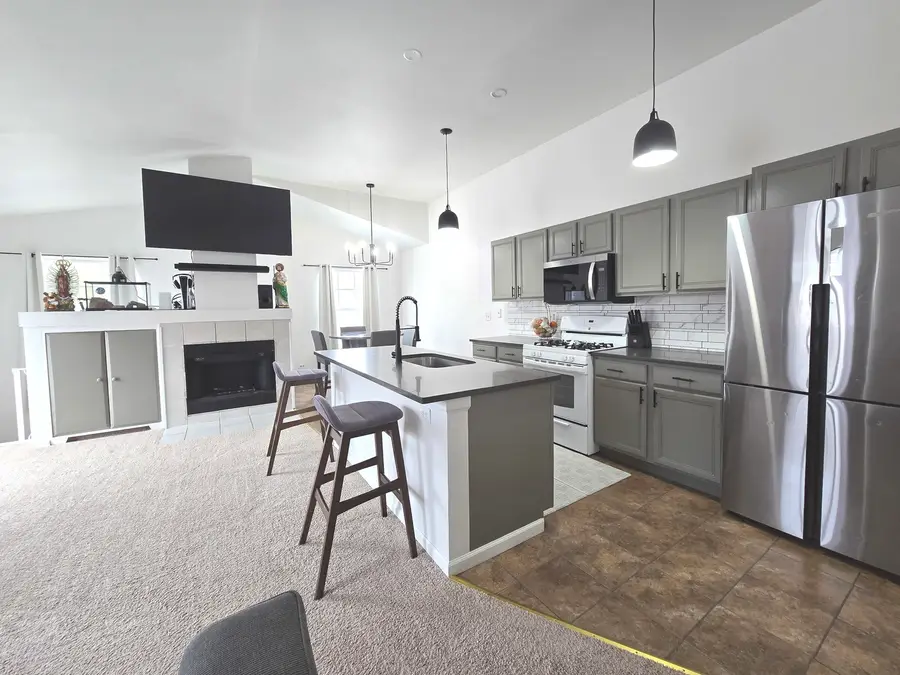 769 Hobart Drive #C, South Elgin, IL 60177 - #3