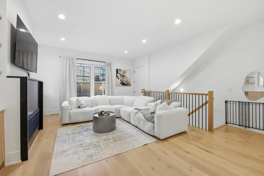 2038 N Bingham Street #1E, Chicago, IL 60647 - #3