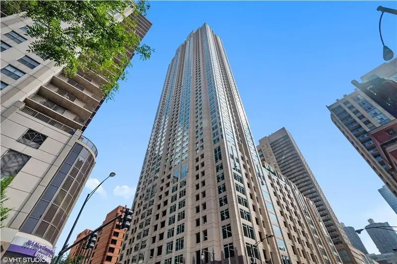 33 W Ontario Street #32E, Chicago, IL 60654 - #1
