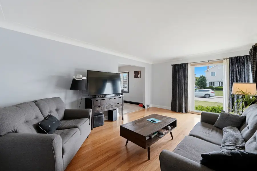 8130 W Berwyn Avenue, Chicago, IL 60656 - #3