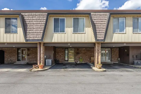 19 Cour Madeleine, Palos Hills, IL 60465