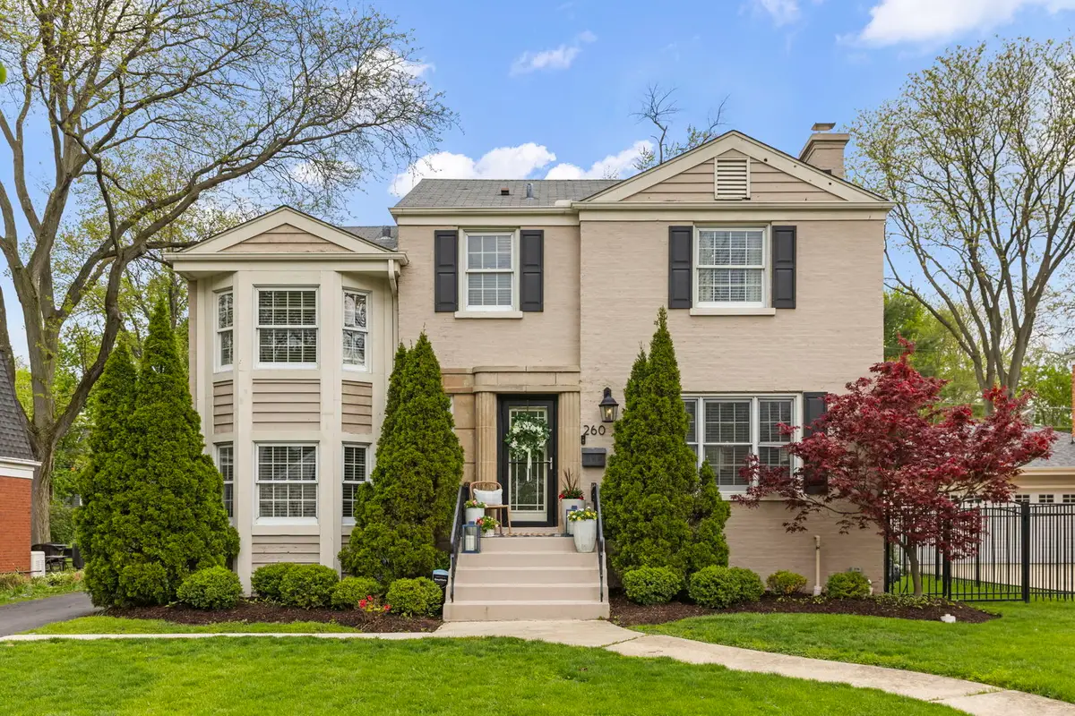 260 Chesterfield Avenue, Glen Ellyn, IL 60137 - #1