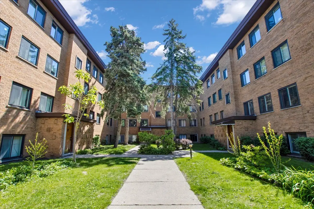 7351 N Ridge Boulevard #1A, Chicago, IL 60645 - #1