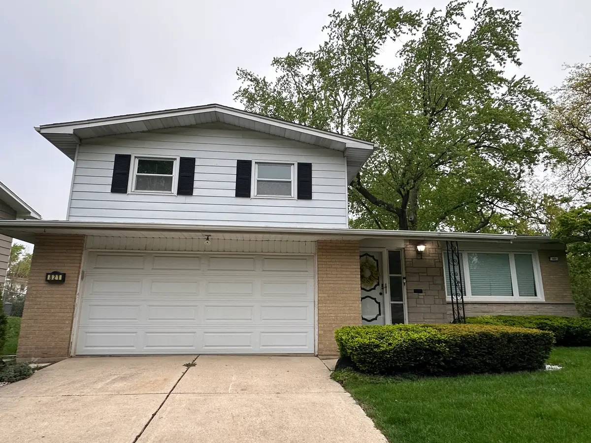 821 W Manor Court, Glenwood, IL 60425 - #1