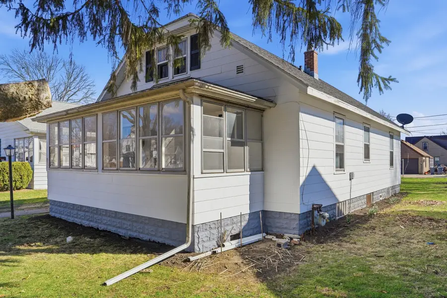 507 W 12th Street, Sterling, IL 61081 - #2