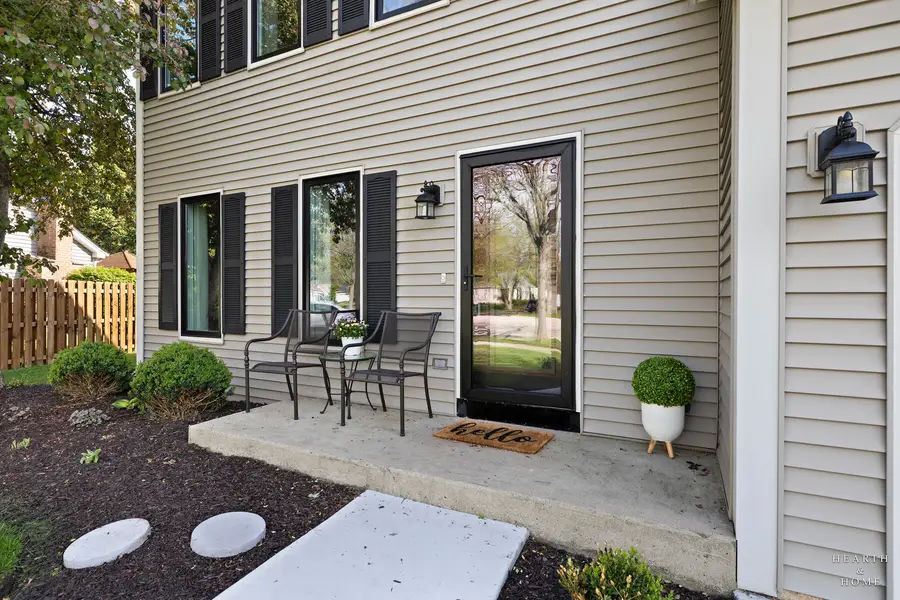 41 Manchester Court, Fox River Grove, IL 60021 - #2