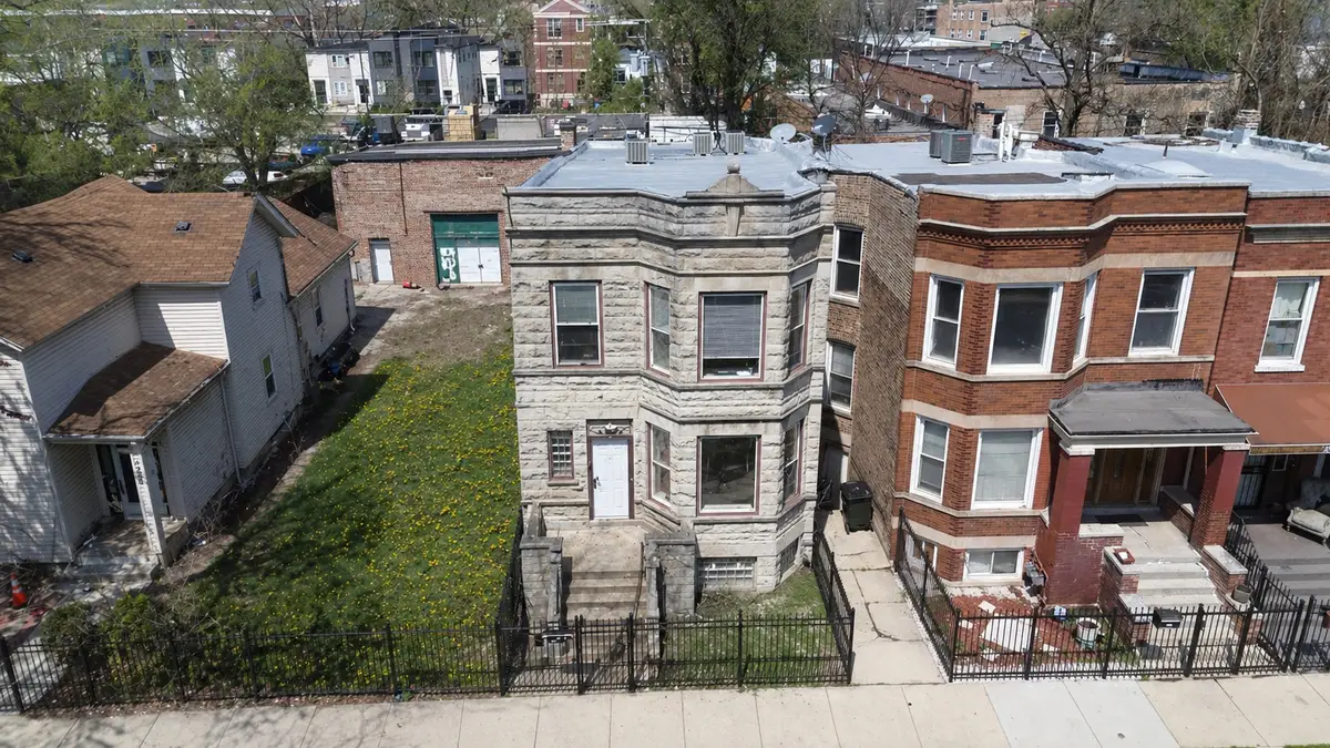 2822 W Flournoy Street, Chicago, IL 60612 - #1