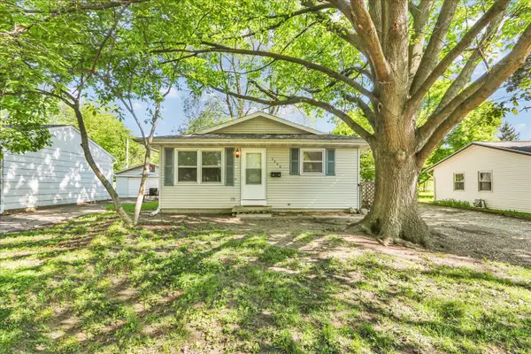 2308 Lantern Hill Drive, Urbana, IL 61802