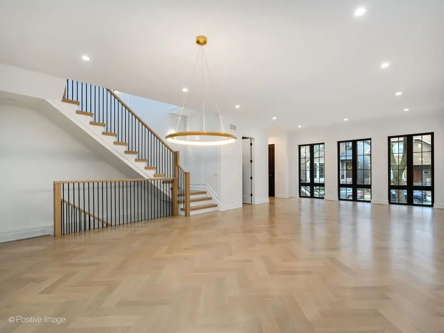 3714 N Claremont Avenue, Chicago, IL 60618 - #2