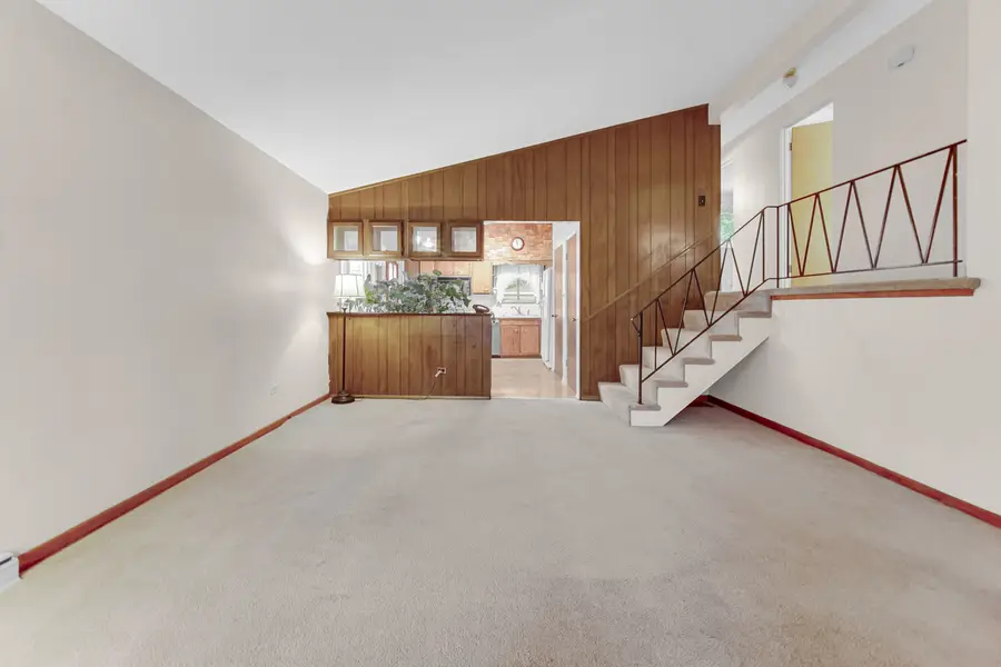 8322 Central Avenue, Morton Grove, IL 60053 - #2