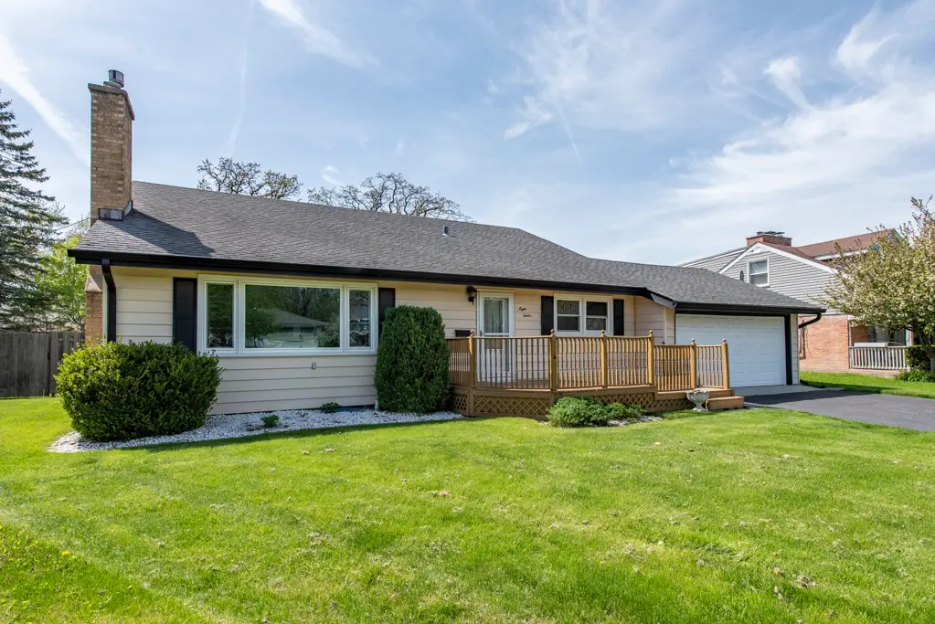812 Geddes Court, Winthrop Harbor, IL 60096 - #1