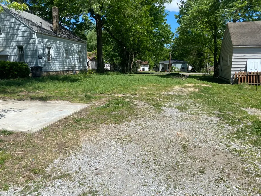 704 N James Street, Carbondale, IL 62901 - #3