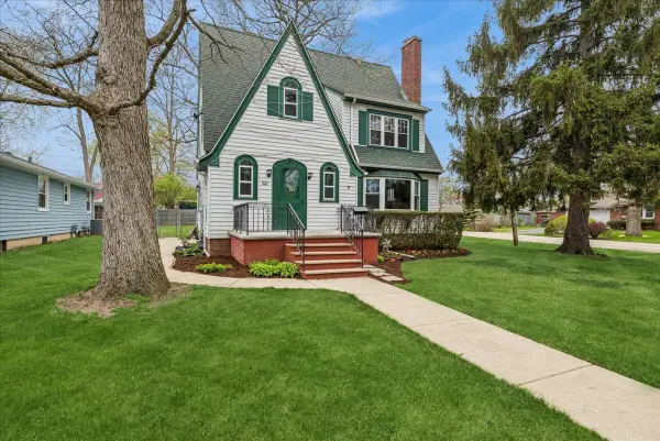 802 Kirkwood Avenue, Winthrop Harbor, IL 60096