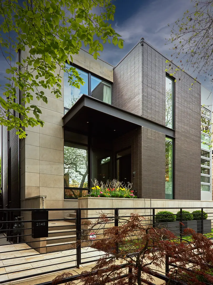 2145 W Mclean Avenue, Chicago, IL 60647 - #1