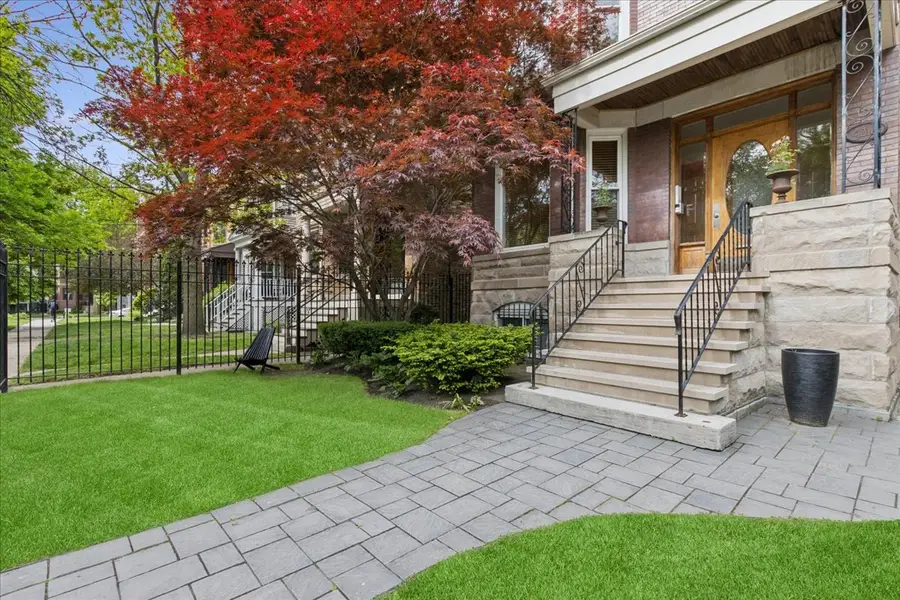 4216 N Winchester Avenue #3, Chicago, IL 60613 - #2