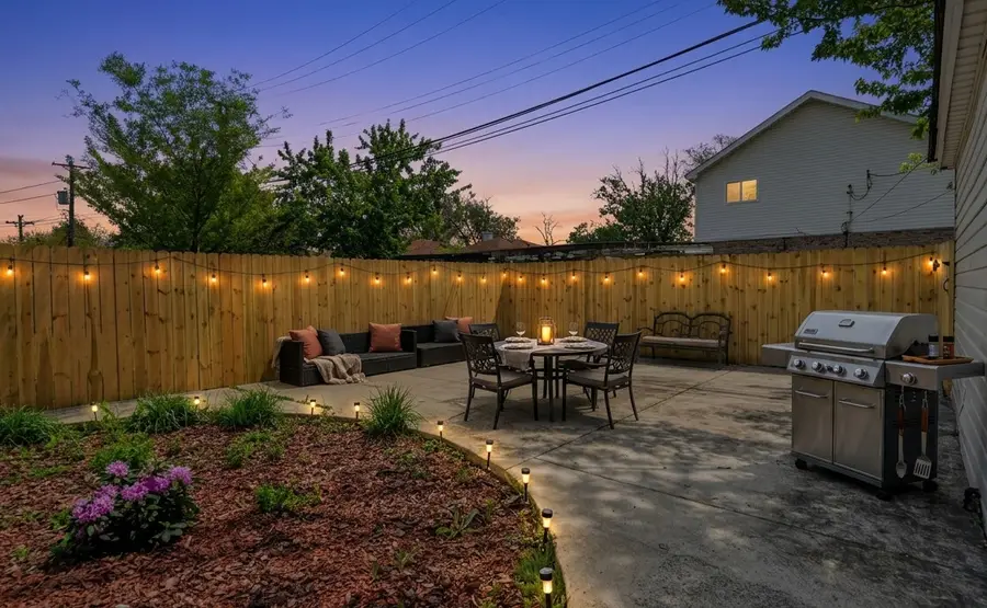 4527 W 83rd Street, Chicago, IL 60652 - #3