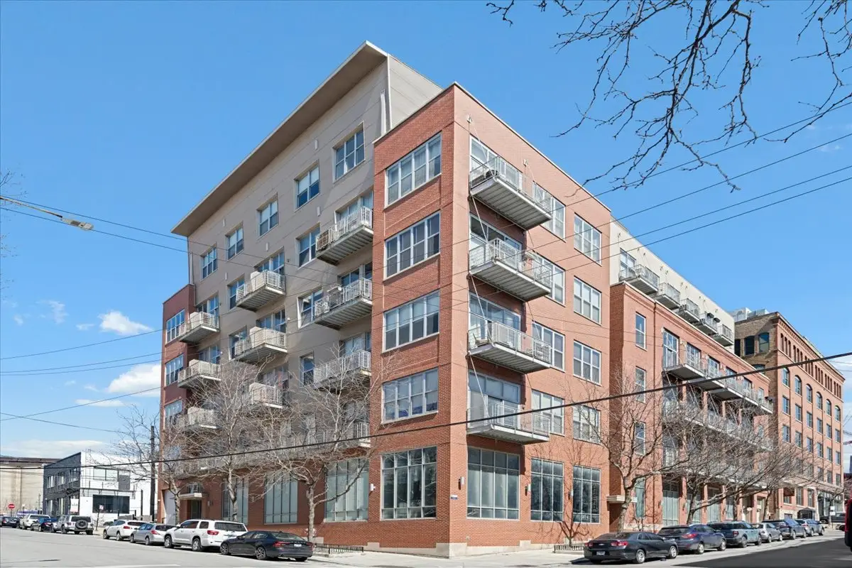 824 W Superior Street #306, Chicago, IL 60642 - #1