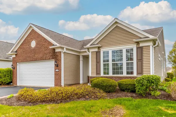 2942 Ravinia Circle, Mundelein, IL 60060