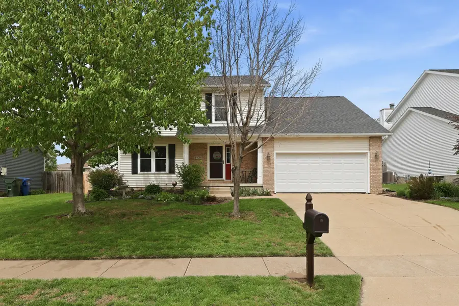 2434 W 62nd Street, Davenport, IA 52806 - #2
