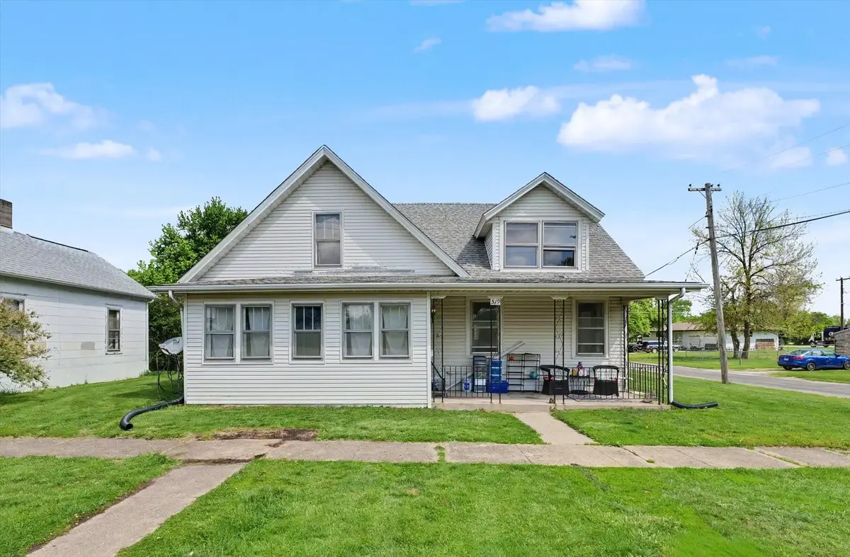 519 E Allen Street, Farmer City, IL 61842 - #1