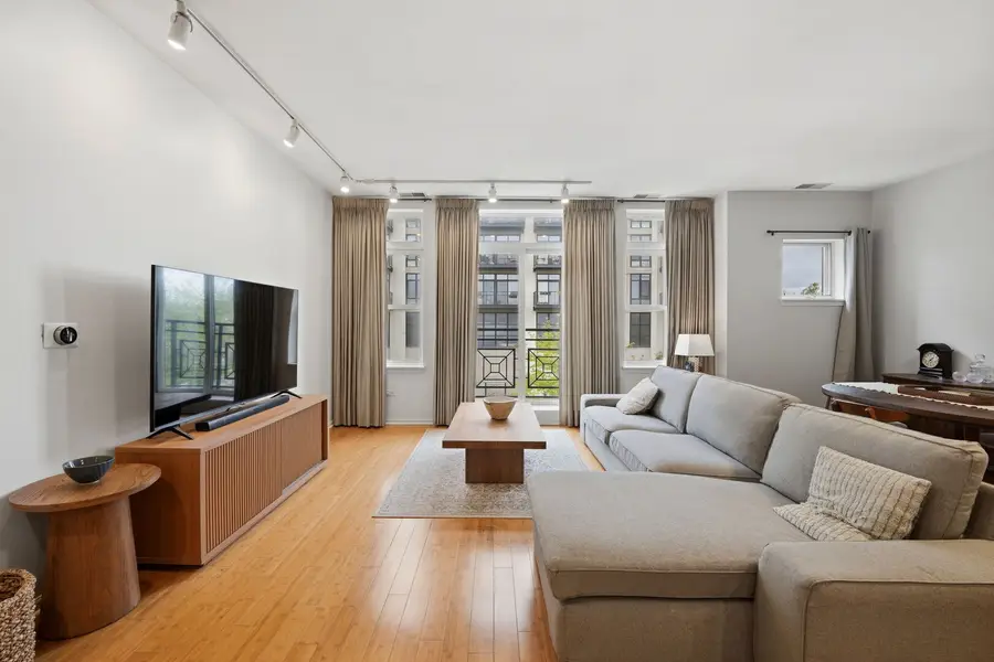 944 W 15th Place #3A, Chicago, IL 60608 - #2