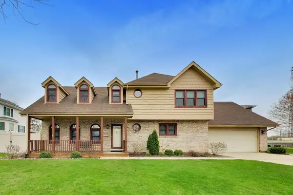 9641 E Shore Drive, Oak Lawn, IL 60453