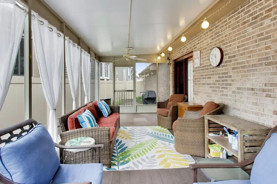 9641 E Shore Drive, Oak Lawn, IL 60453 - #3