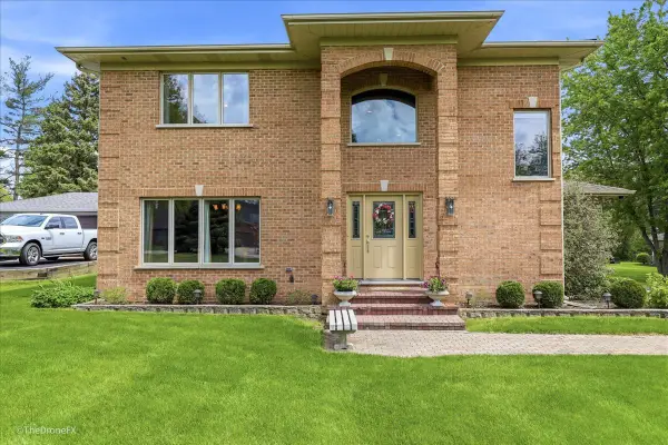 1N589 Goodrich Avenue, Glen Ellyn, IL 60137