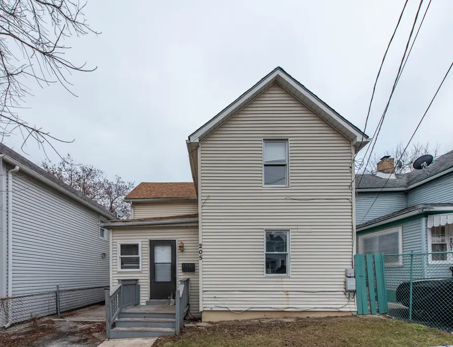 205 S Park Avenue, Waukegan, IL 60085 - #1