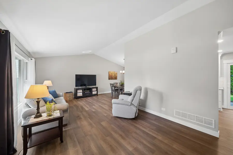 5S742 Meadow Lake Drive, Naperville, IL 60540 - #2