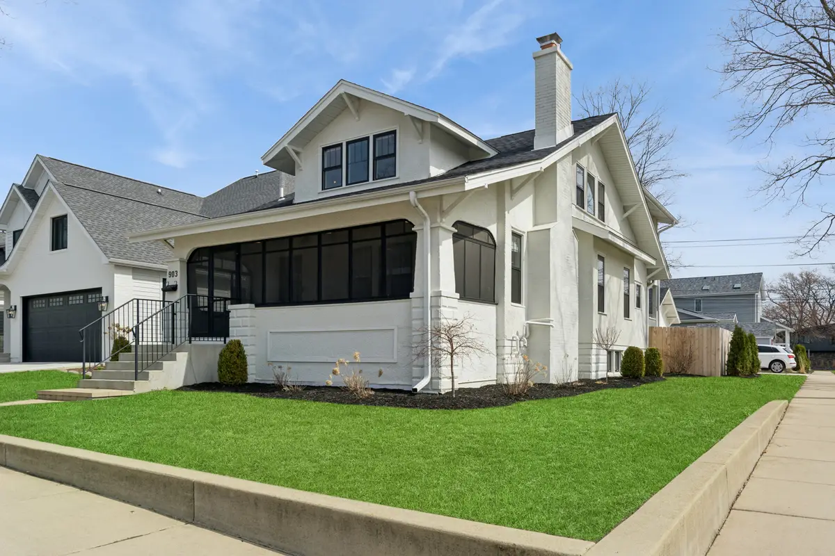 903 N Vail Avenue, Arlington Heights, IL 60004 - #1