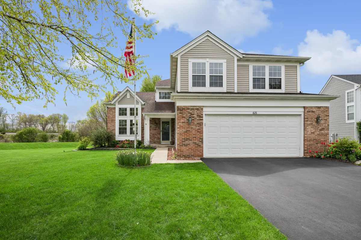 606 Arlington Lane, South Elgin, IL 60177 - #1
