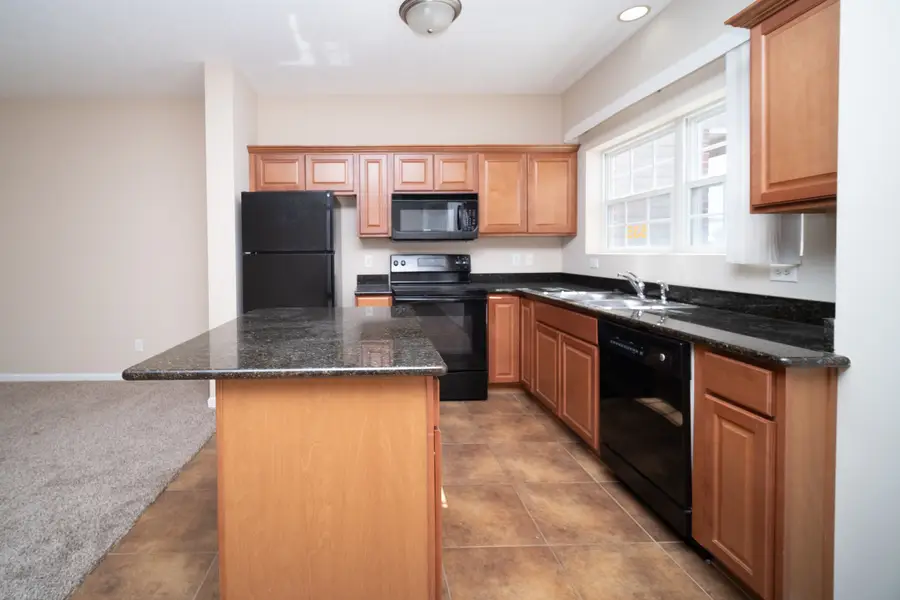 637 Stonegate Drive #CO, Sycamore, IL 60178 - #3