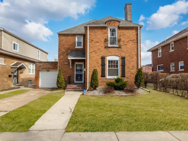 7931 S Paxton Avenue, Chicago, IL 60617