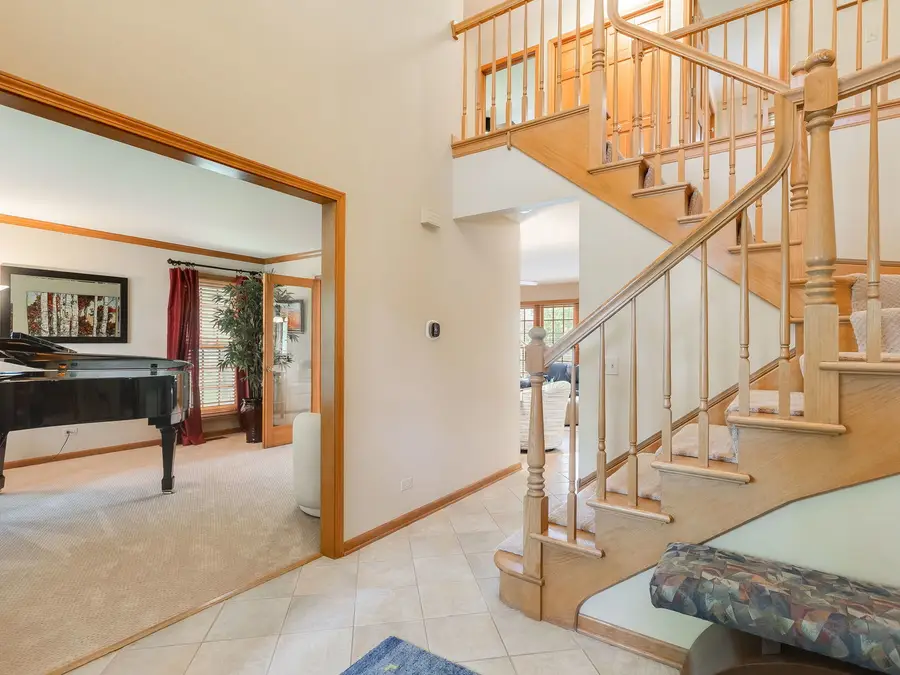 271 Saddle Back Road, Vernon Hills, IL 60061 - #3