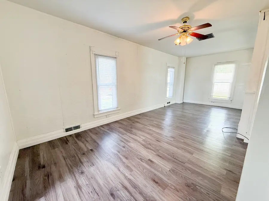 408 Ave E, Sterling, IL 61081 - #3