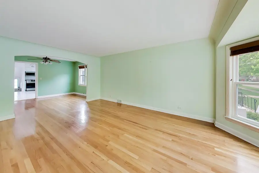 6215 N Lowell Avenue, Chicago, IL 60646 - #3