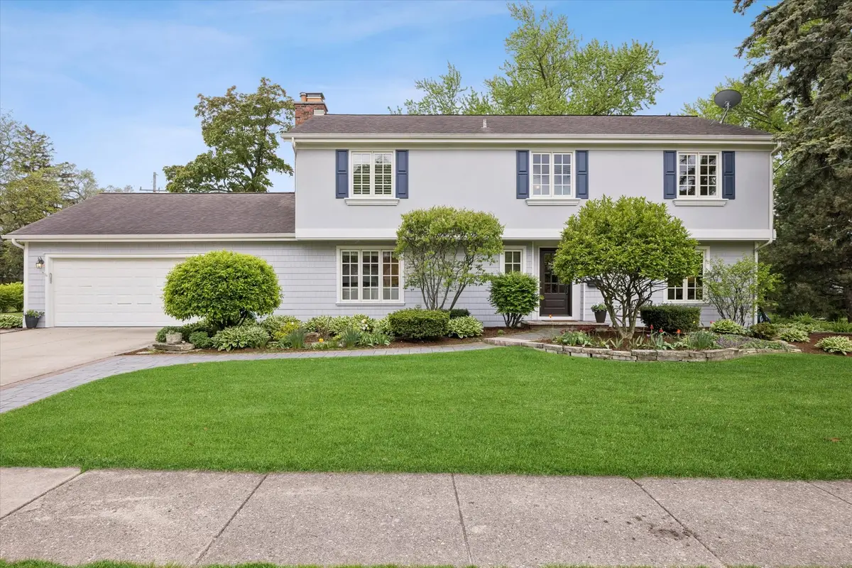 698 N Kenilworth Avenue, Glen Ellyn, IL 60137 - #1