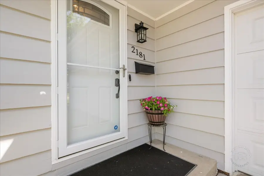 2181 W Illinois Avenue, Aurora, IL 60506 - #3