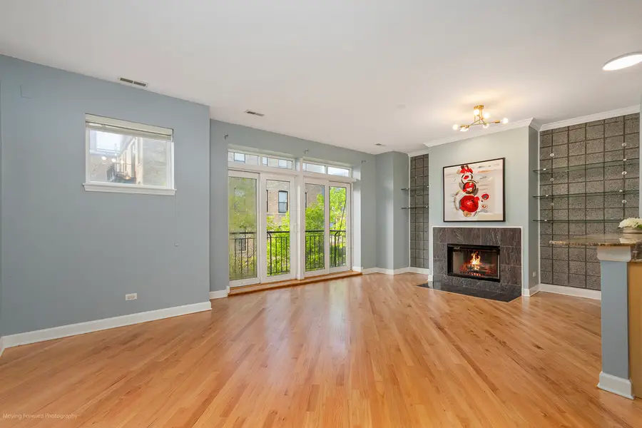 2352 W Bloomingdale Avenue #3W, Chicago, IL 60647 - #3