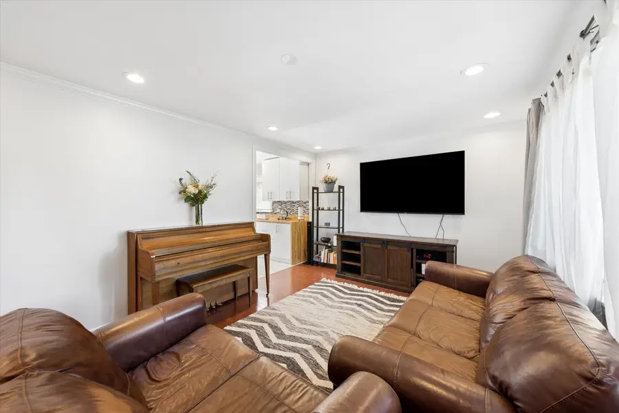1205 S Chase Street, Wheaton, IL 60189 - #3