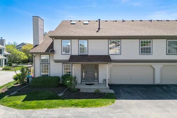 3S082 Timber Drive #7B, Warrenville, IL 60555