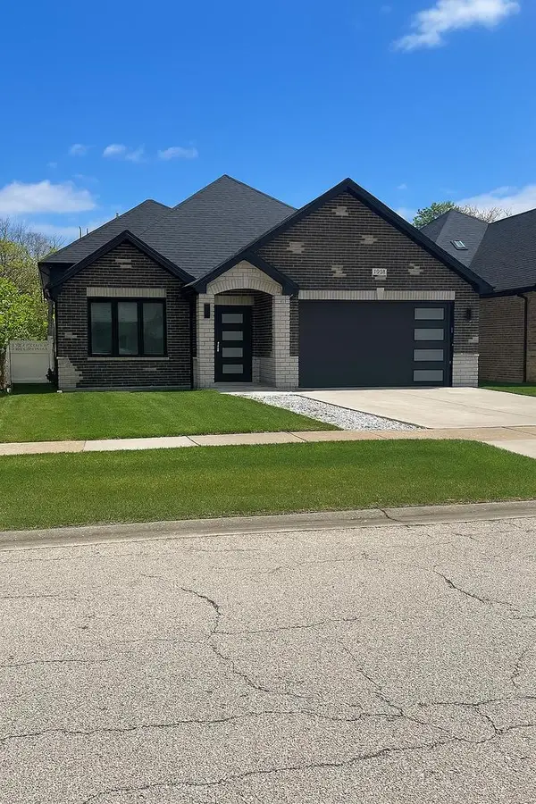6558 W 85th Street, Burbank, IL 60459