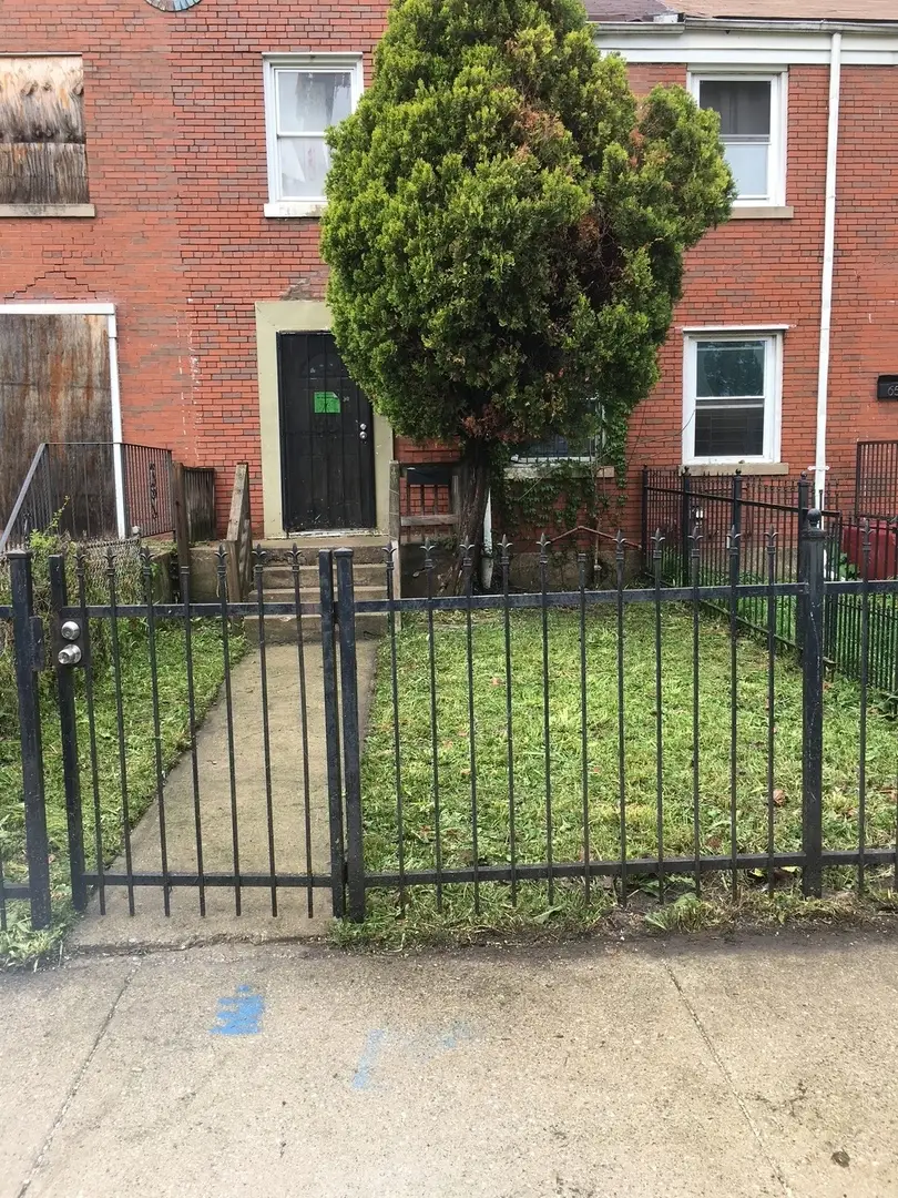 650 E 105th Place, Chicago, IL 60628 - #1