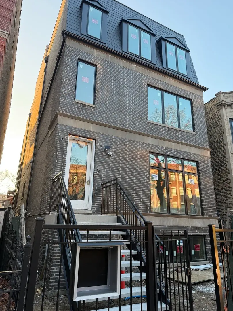 Address Withheld By Seller, Chicago, IL 60613 - #1