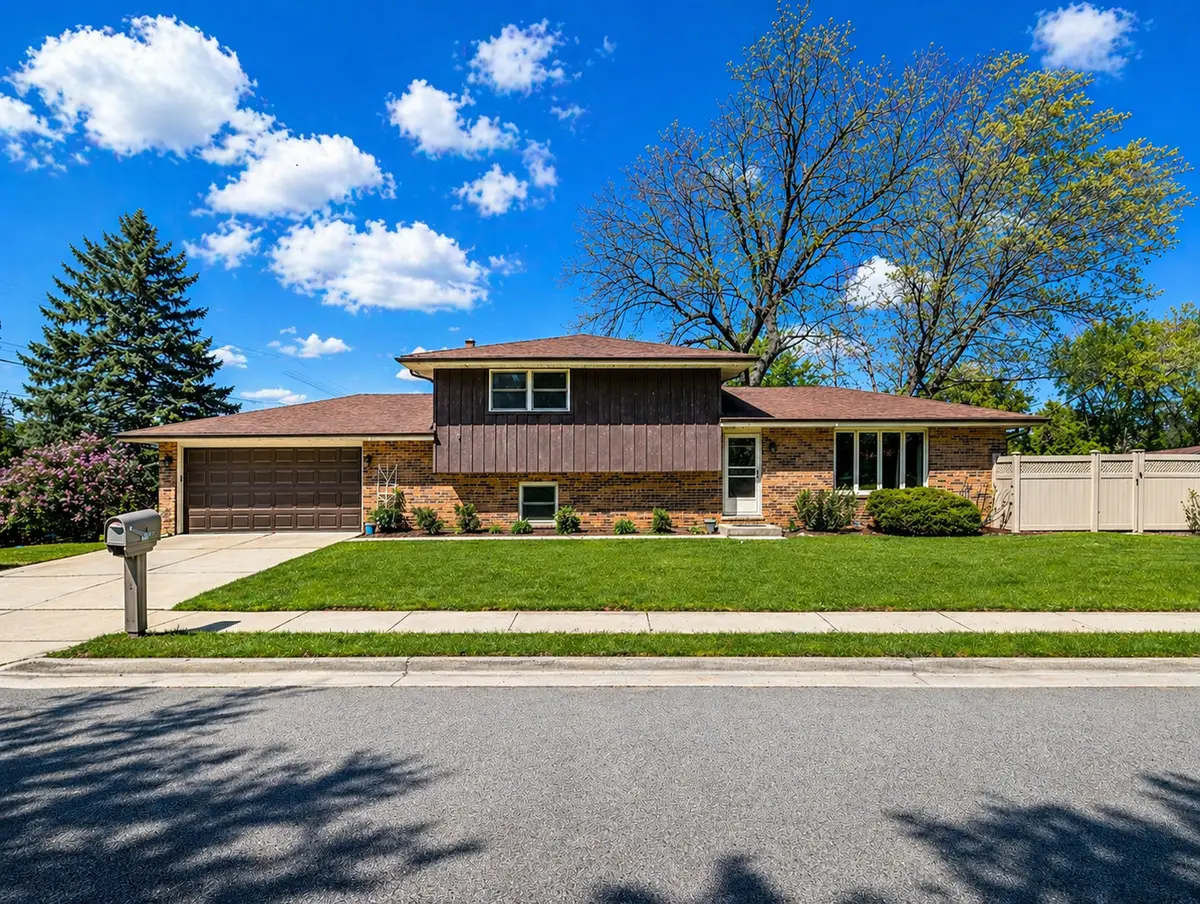 5540 129th Street, Crestwood, IL 60418 - #1